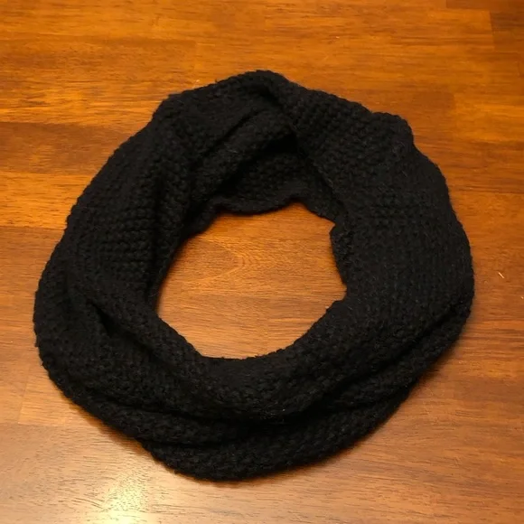 Infinity Scarf - Picture 2 of 5